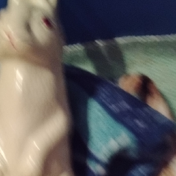 Cream Rabbit Figurine - Picture 3 of 6